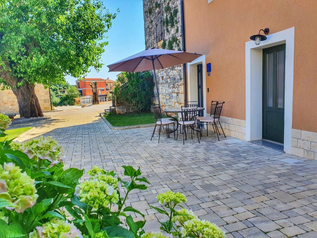 Bed & Breakfast Daniela Veleniki Exterior photo