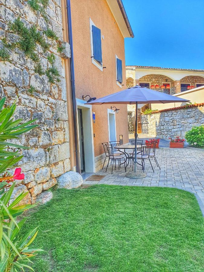 Bed & Breakfast Daniela Veleniki Exterior photo