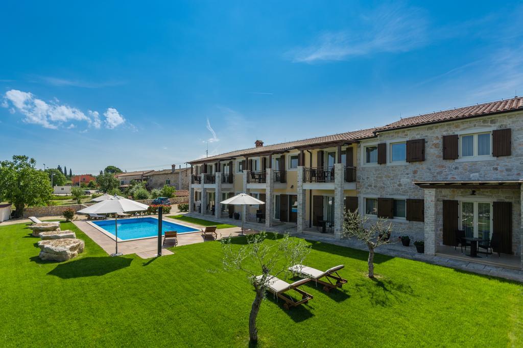 Bed & Breakfast Daniela Veleniki Exterior photo