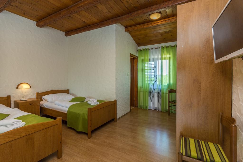Bed & Breakfast Daniela Veleniki Exterior photo
