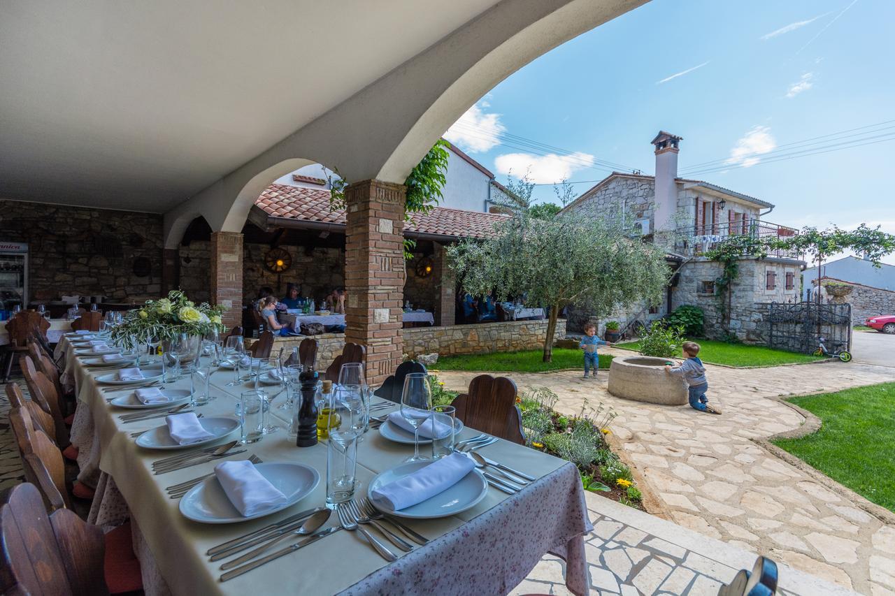 Bed & Breakfast Daniela Veleniki Exterior photo