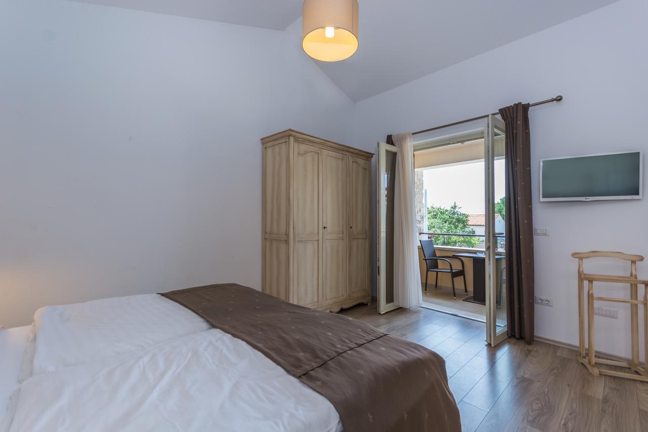 Bed & Breakfast Daniela Veleniki Exterior photo